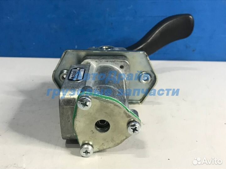 Кран тормозной Вольво FH FM ручной