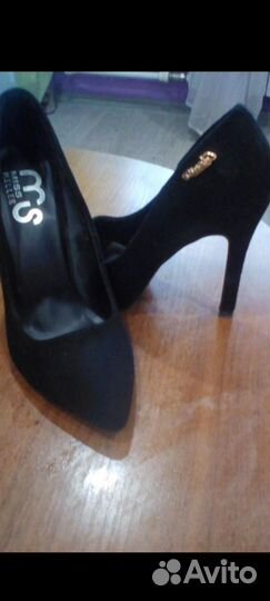 Туфли женские 35 размер черные