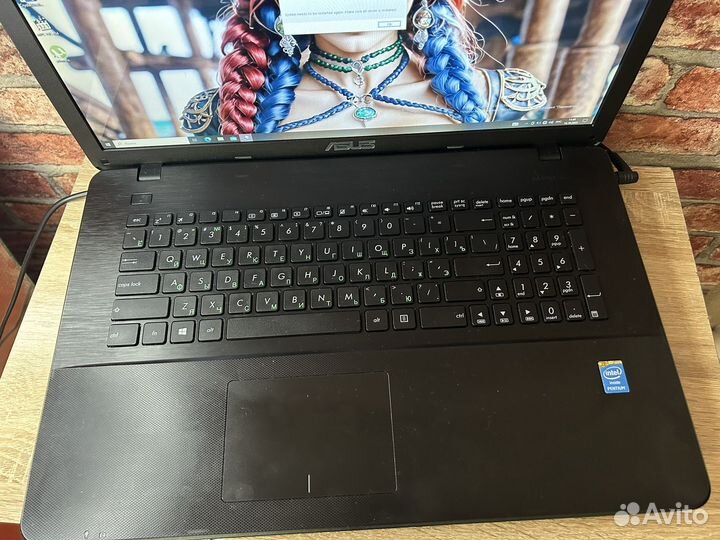 Asus 4 ядра FullHD 17.3дюйма/Nvidia/8Gb SSD240Gb