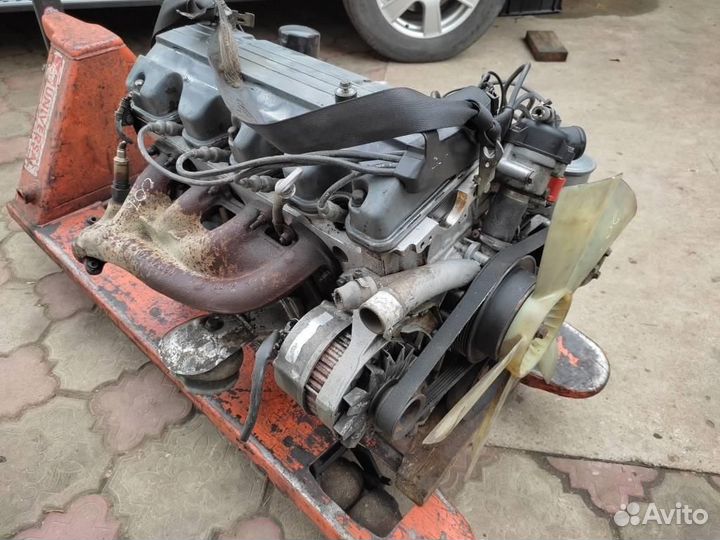 Двигатель бензин w124 E-class 102.963