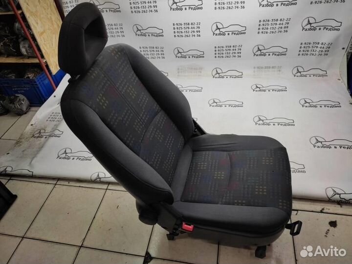 Сиденье переднее левое Vaneo 414 vaneo 166.961