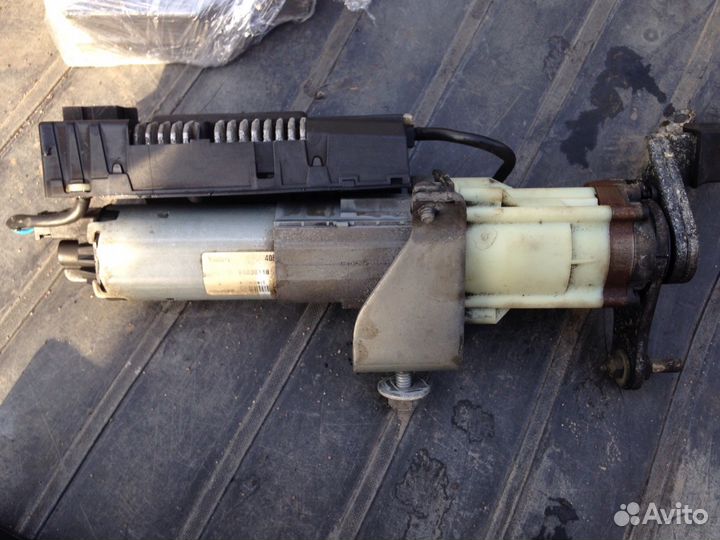 Моторчик привод открытия багажника Audi Q7 Ту