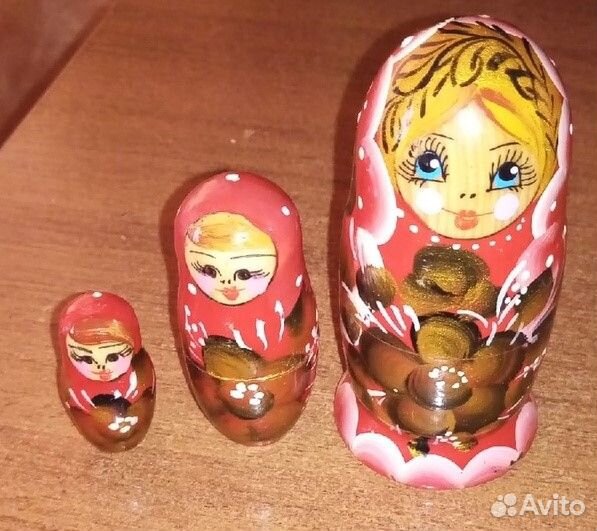 Куклы,крипер,матрешки,горка,стул,швейная машина