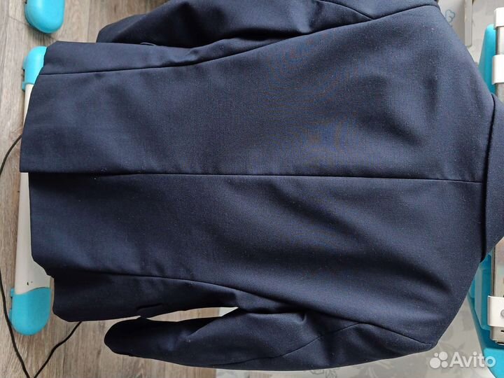 Костюм школьный 128 новый