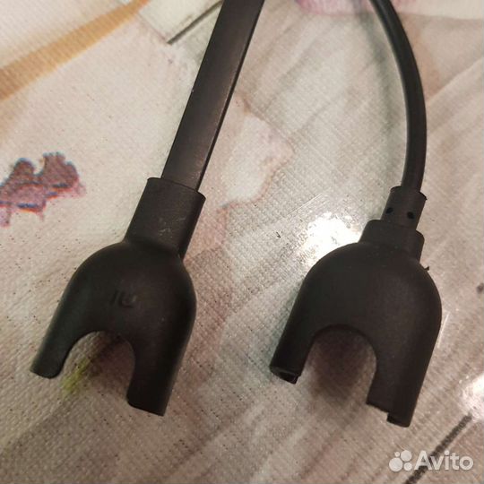 Xiaomi mi band 3: 2 браслета и 4 зарядки