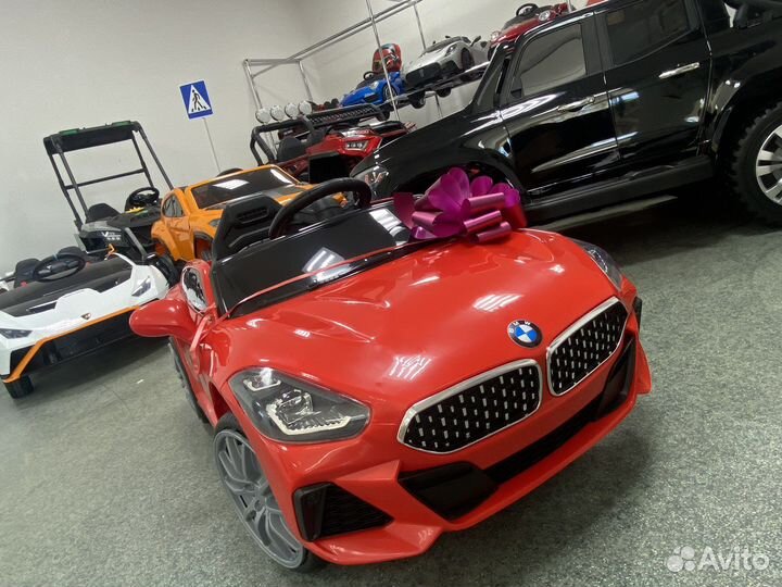 Детский электромобиль с пультом