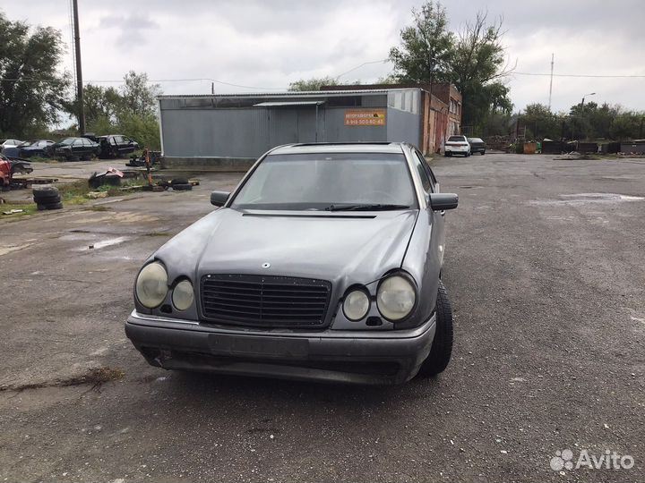 Двигатель Mercedes 230 объем 2.3 150 л/с