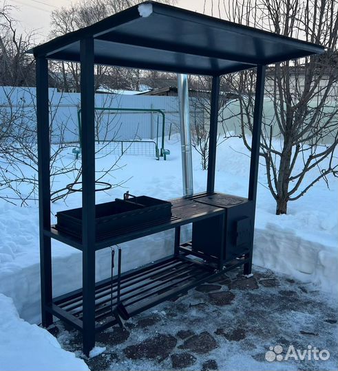 Мангал с крышей лофт