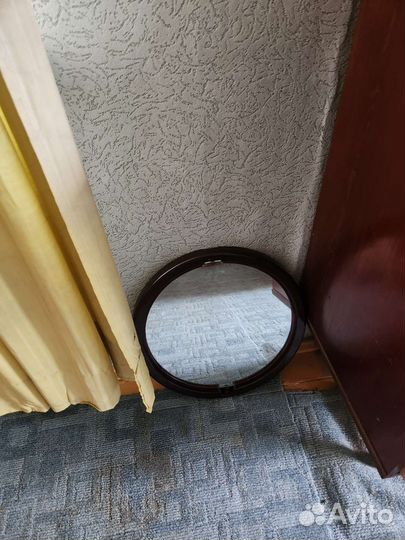 Сумка тележка, соковыжималка, кровать, стол