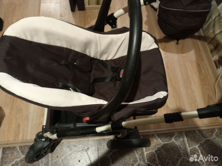 Коляска детская бренда zipy+ автокресло(люлька)