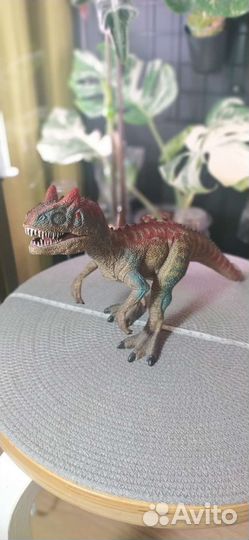Модельки динозавров