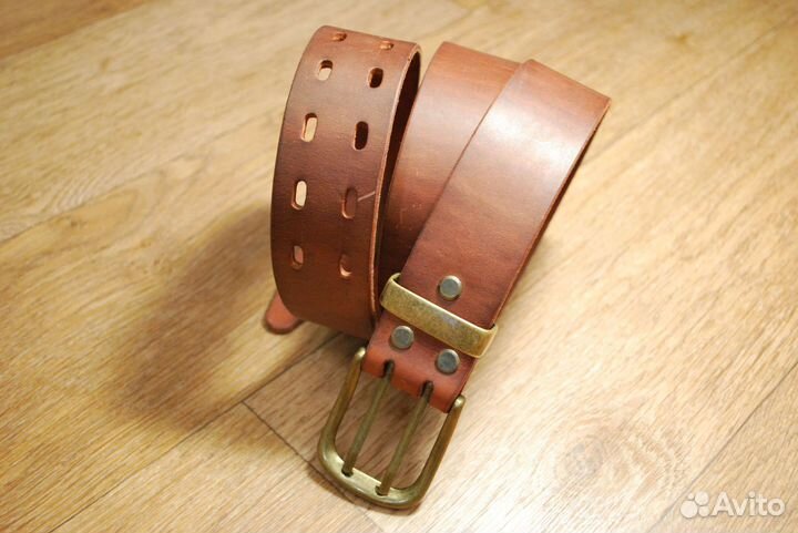Мужской кожаный ремень