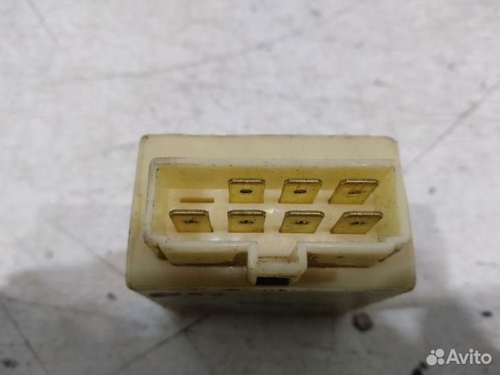 Блок управления указателем поворота Mazda 626 GE