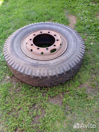 Колёса на камаз4шт с дисками. 10. R20