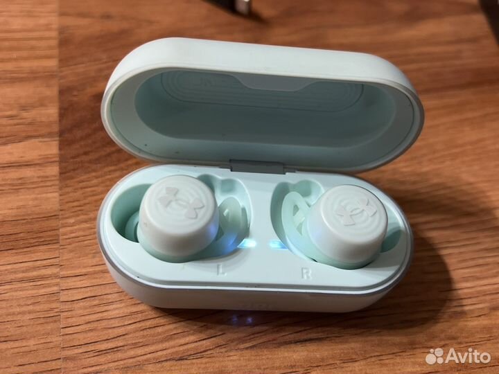 Наушники JBL under armour Sport