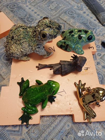 Коллекция лягушек