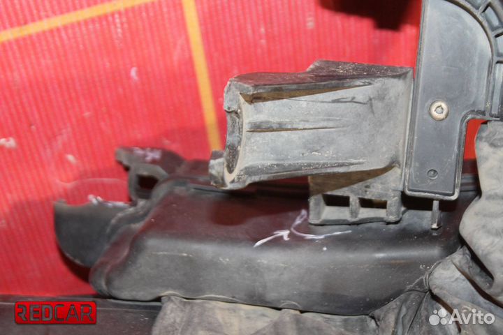 Резонатор воздушного фильтра Kia Rio 3 (11)