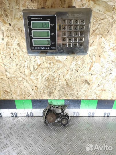 Насос водяной помпа Renault Clio 1998-2008