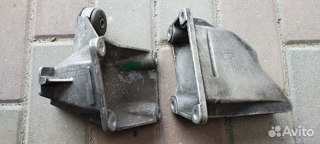 Audi A6 C4 кронштейны МКПП-6 4A0399114G 4A0399113F
