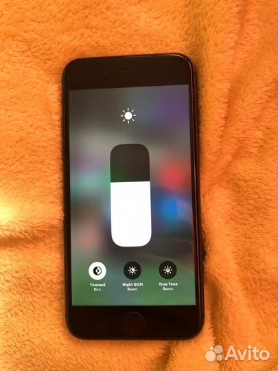 iPhone 8, 64 ГБ