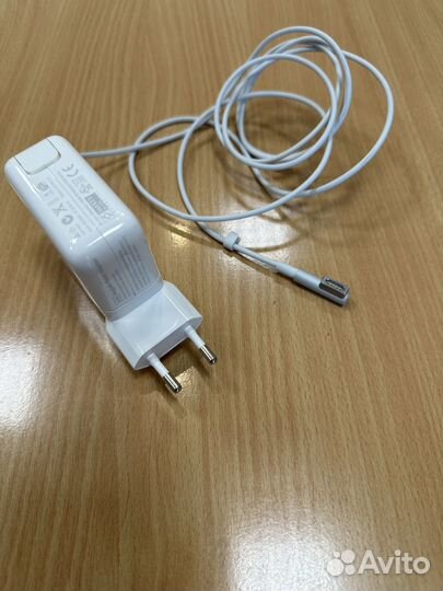 45W MagSafe Power Adapter model A1374