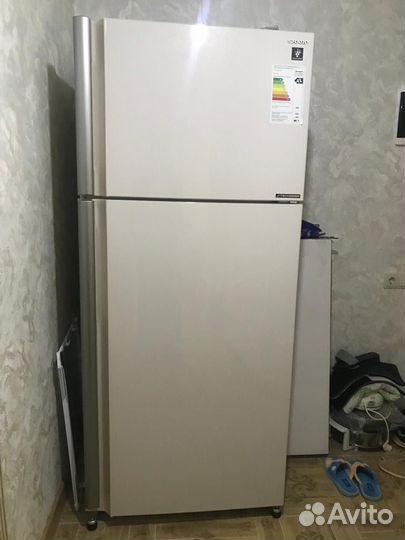 Холодильник новый sharp