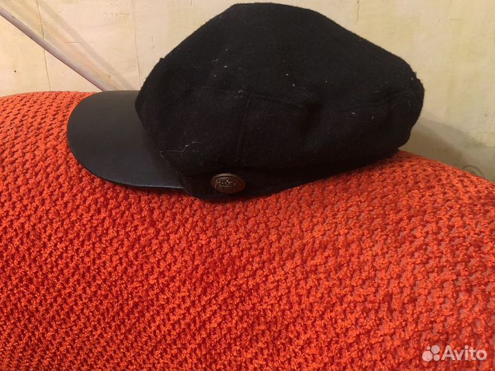 Шляпа безболка