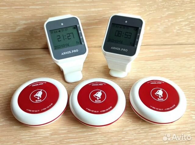 Кнопка вызова персонала и часы пейджер официанта