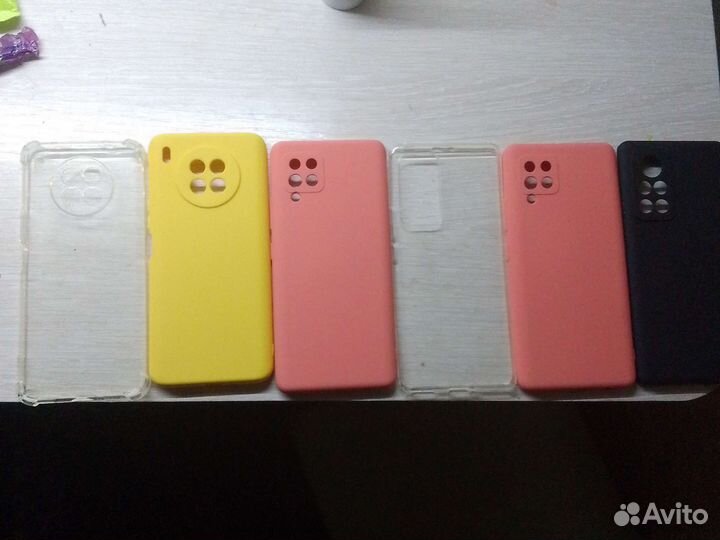 Чехлы на телефоны