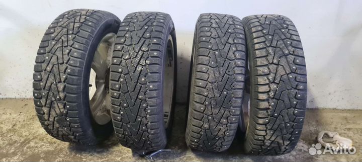 Pirelli Ice Zero 205/55 R16