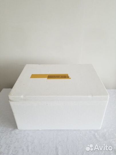 Термоконтейнер из пенопласта