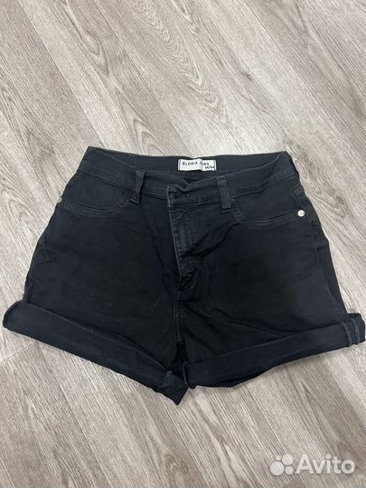 Шорты женские
