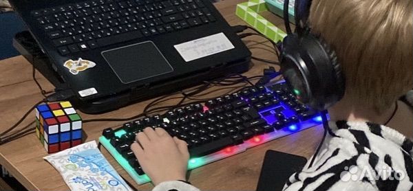 Игравая с подсветкой с мышкой плюс джостик