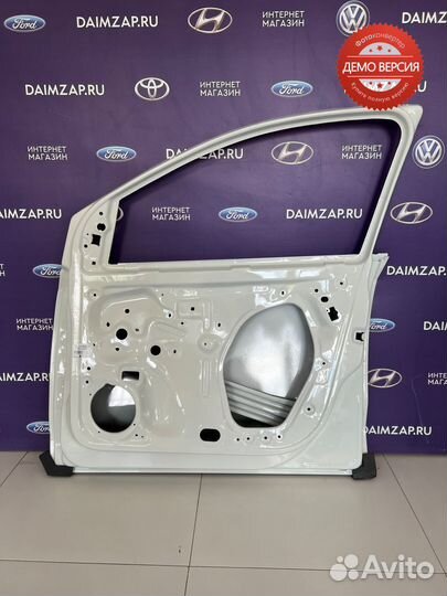 Дверь передняя Volkswagen Polo правая / белый