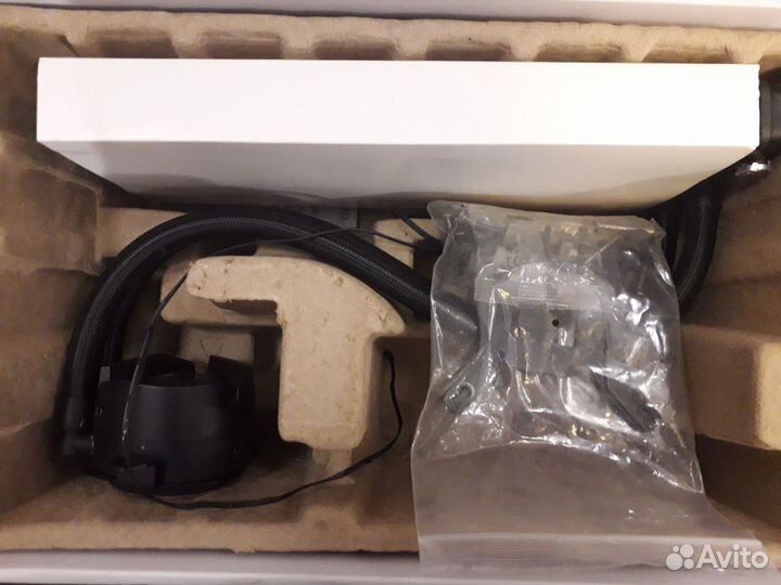 MSI MAG coreliquid 240R