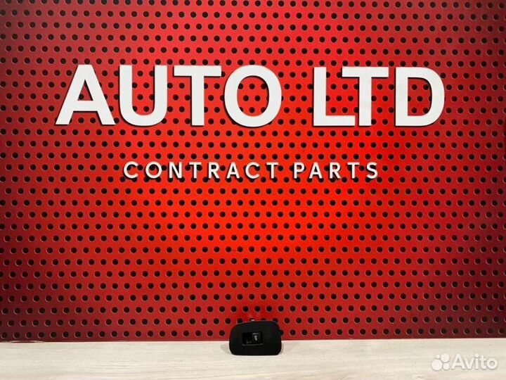 Кнопка стеклоподъемника Volvo Xc60 2019