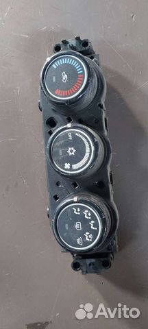 Блок управления климатом на Mitsubishi Lancer 10