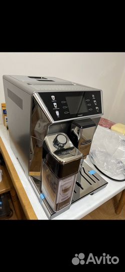 Кофемашина delonghi ecam550.85.MS