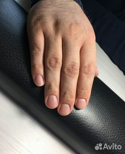 Мужской маникюр и педикюр