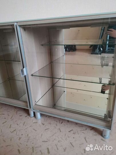 Тумба-витрина IKEA бесто