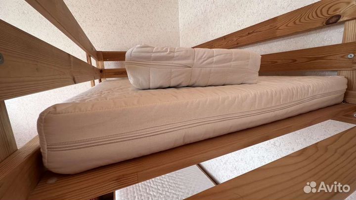 Двухъярусная кровать IKEA с матрасом