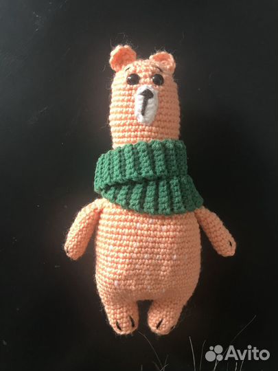 Вязаный медведь игрушка