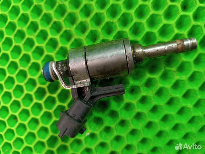 Топливная форсунка Peugeot 308 1.6