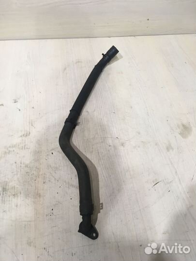 Трубка вакуумная фольксваген тоуарег 3.2 AZZ