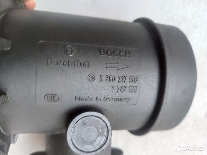 Датчик массового расхода воздуха BMW 5 e34