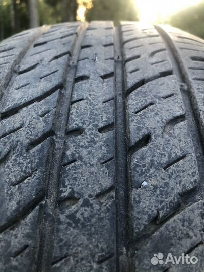 Kumho Crugen Premium KL33 215/60 R17