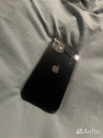 iPhone 12, 64 ГБ