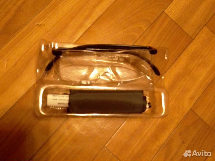 Очки для работы с мелкими предметами