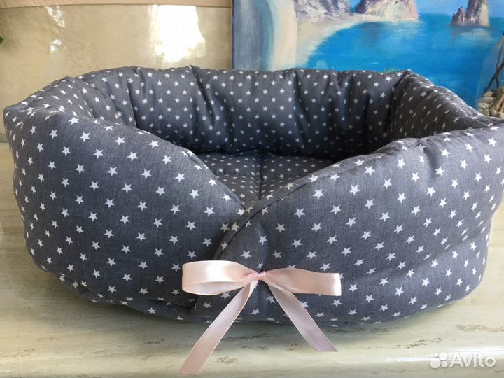 Лежанка для кошек или собак