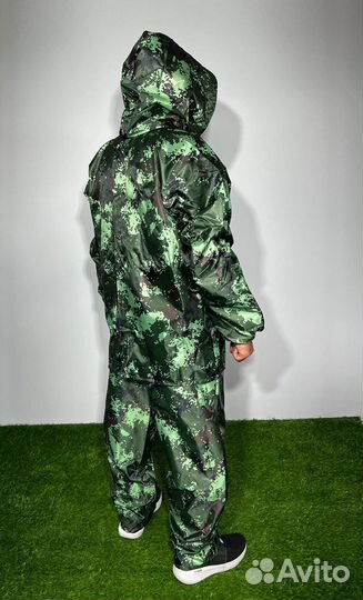Костюм походный ветровлагозащитный